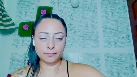 juliana online show from July 2026 10:17:01 PM