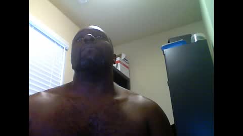 Snapshot of junbug8812 chatting on January 2025 01:21:01 PM junbug8812 online show from January 2025 01:21:01 PM