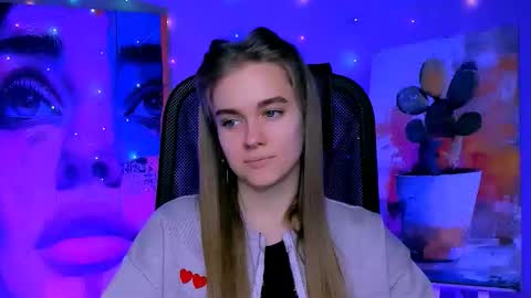 Snapshot of junewoods chatting on December 2025 06:21:02 AM junewoods online show from December 2025 06:21:02 AM