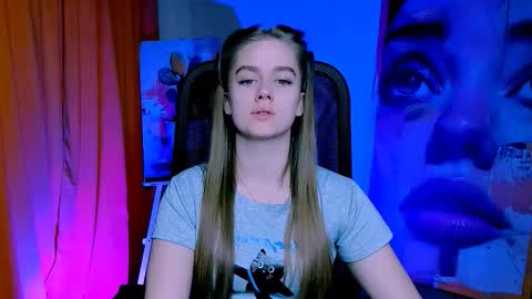 Snapshot of junewoods chatting on March 2026 07:23:01 AM junewoods online show from March 2026 07:23:01 AM