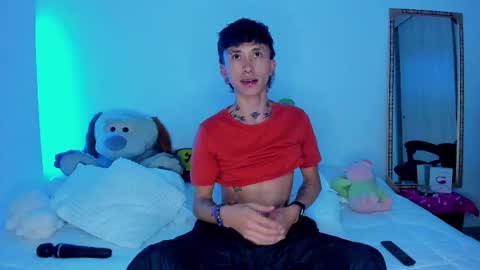 Snapshot of juniior0_0 chatting on December 2025 11:57:02 PM Junior online show from December 2025 11:57:02 PM
