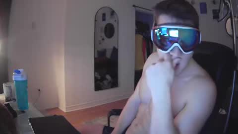 Snapshot of juniormadison69 chatting on February 2025 01:41:02 AM Junior Madison online show from February 2025 01:41:02 AM