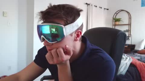 Snapshot of juniormadison69 chatting on February 2025 10:04:02 PM Junior Madison online show from February 2025 10:04:02 PM