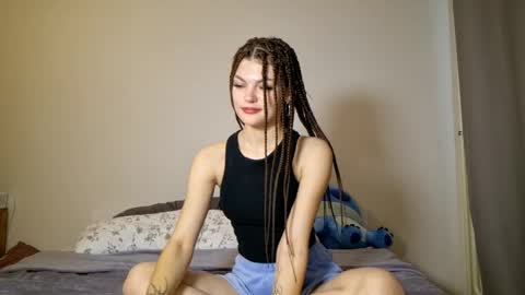 Ashley online show from December 2025 09:18:01 AM