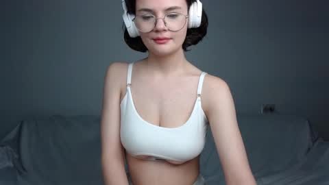 JunneWers online show from January 2025 09:36:01 PM