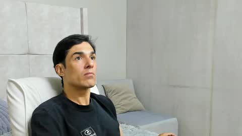 Jupiter online show from November 2025 07:03:01 PM