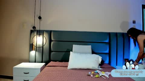 Jupiter Fox online show from April 2026 01:03:01 AM