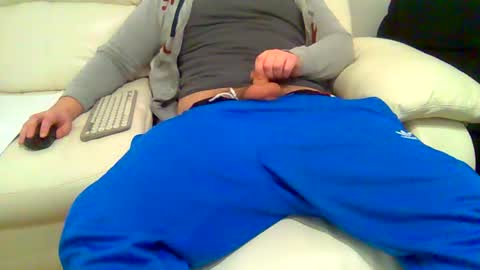 Snapshot of juriboo1510 chatting on December 2024 07:49:02 PM juriboo1510 online show from December 2024 07:49:02 PM