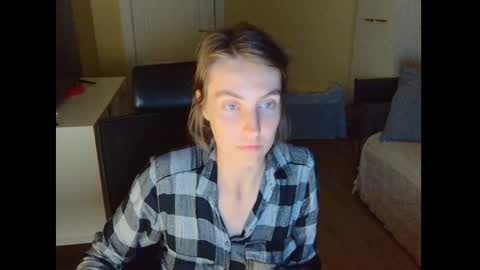 Snapshot of just_be_here chatting on September 2025 08:08:01 PM Dary online show from September 2025 08:08:01 PM