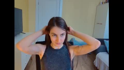 Snapshot of just_be_here chatting on February 2026 11:04:02 AM Dary online show from February 2026 11:04:02 AM