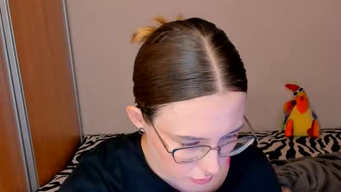 Nika and Mark online show from September 2025 07:36:01 PM