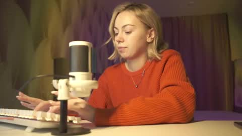 Snapshot of justbarbie chatting on February 2025 03:30:01 PM Alexa online show from February 2025 03:30:01 PM