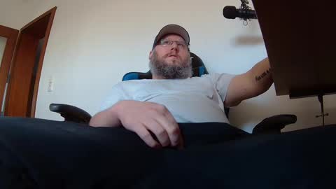 Snapshot of justflo chatting on March 2025 12:48:01 PM Just Flo --- online show from March 2025 12:48:01 PM