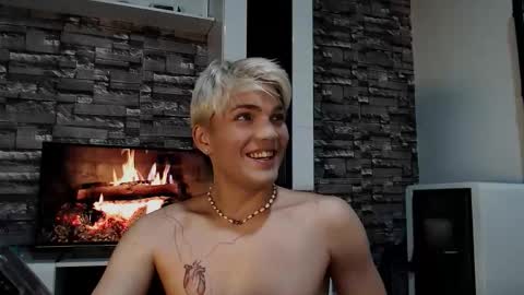 U bf Justin online show from November 2025 07:04:01 PM