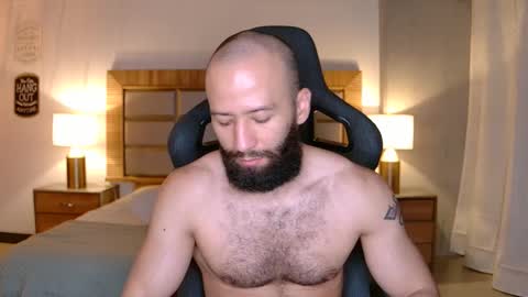 Snapshot of justin_hton chatting on November 2025 12:35:02 AM Justin online show from November 2025 12:35:02 AM