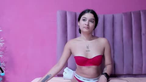 Snapshot of justin_jazmin chatting on February 2025 12:04:02 AM JUSTIN Y JAZMIN online show from February 2025 12:04:02 AM