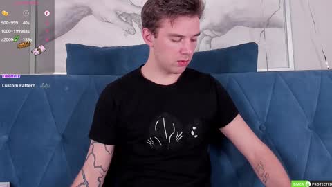 Snapshot of justin_reed chatting on February 2025 04:03:02 AM Arthur online show from February 2025 04:03:02 AM