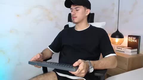 Snapshot of justin_spencer chatting on December 2025 07:53:01 PM Justin online show from December 2025 07:53:01 PM