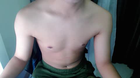 Snapshot of justin_urcuttieguy chatting on February 2026 05:33:01 PM justin_urcuttieguy online show from February 2026 05:33:01 PM