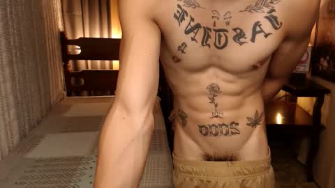 justine_hunk online show from December 2024 10:56:02 PM