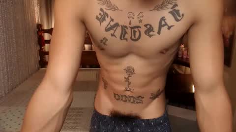 justine_hunk online show from October 2025 05:04:02 PM