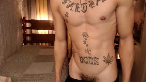 justine_hunk online show from February 2026 05:31:01 PM