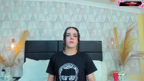 Justine online show from January 2026 03:21:02 AM