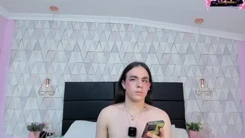 Justine online show from May 2026 04:08:01 AM