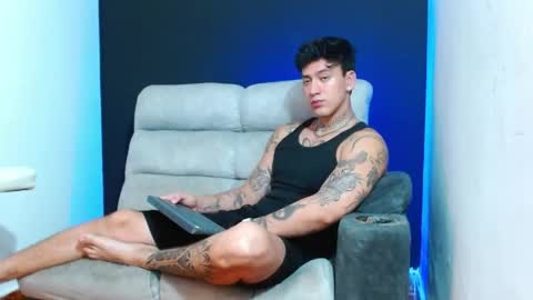 justinfuller_31 online show from May 2026 05:21:02 PM