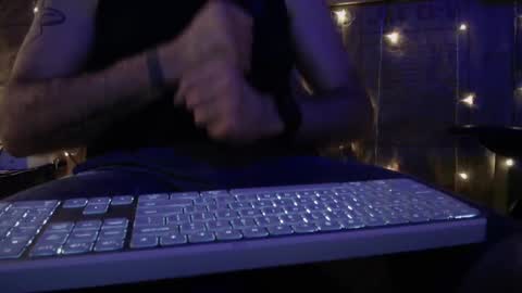 Snapshot of justinmoore1987 chatting on February 2025 01:00:02 PM justinmoore1987 online show from February 2025 01:00:02 PM