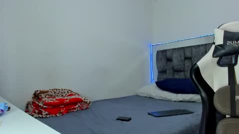 justinmorre online show from April 2026 08:10:01 PM