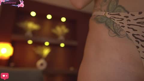 Snapshot of justinnejade chatting on December 2024 09:17:01 AM Justy online show from December 2024 09:17:01 AM