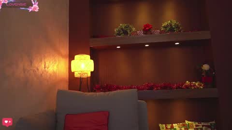 Snapshot of justinnejade chatting on December 2024 12:38:01 PM Justy online show from December 2024 12:38:01 PM