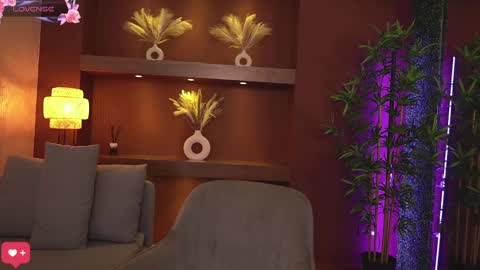 Snapshot of justinnejade chatting on March 2025 06:44:01 AM Justy online show from March 2025 06:44:01 AM