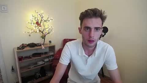 Hologram Guy online show from July 2026 12:51:01 PM