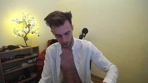 Hologram Guy online show from July 2026 07:13:01 AM
