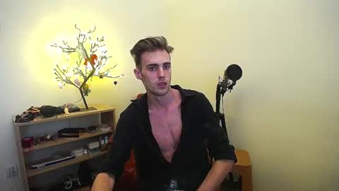 Hologram Guy online show from July 2026 12:19:02 PM