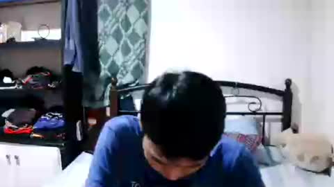 justjutzzz online show from July 2026 02:36:01 PM