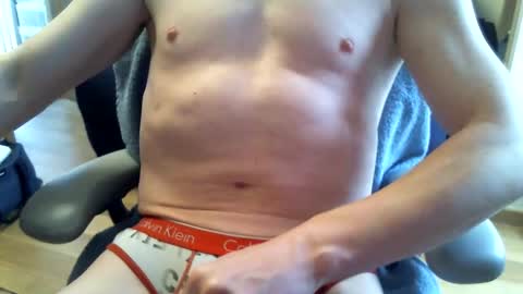 Justkelk12bi1 online show from May 2026 09:04:02 AM