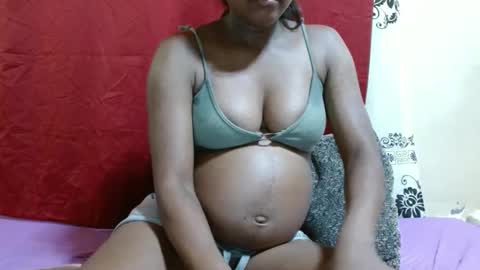 Justlhot online show from January 2025 05:00:01 AM