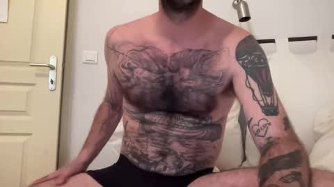 justmeandyou00 online show from January 2026 03:05:01 PM