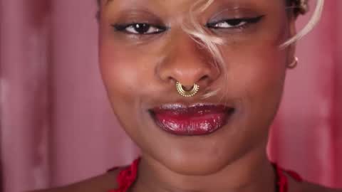 Snapshot of justnala_ chatting on December 2025 05:13:01 AM Nala online show from December 2025 05:13:01 AM