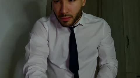 Justin online show from November 2025 06:13:01 AM