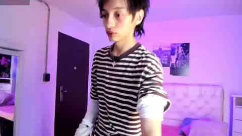 juuli_ross_ online show from February 2026 06:37:02 PM