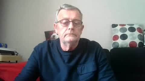 Arthur01750 online show from September 2025 01:38:01 PM