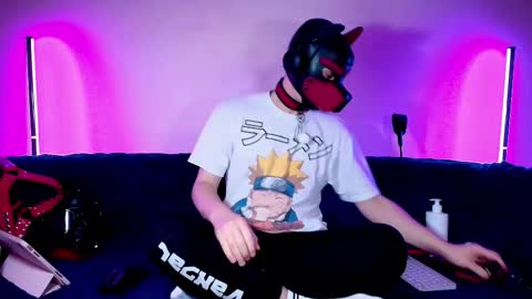 Snapshot of k9_goodboy chatting on March 2026 05:05:02 PM Alex online show from March 2026 05:05:02 PM