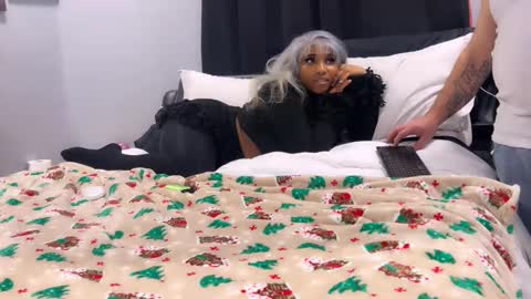 k_d_freaks online show from December 2025 02:50:01 AM