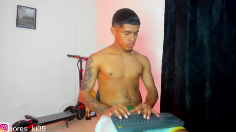 Snapshot of k_florez chatting on December 2025 02:29:01 AM k_florez online show from December 2025 02:29:01 AM