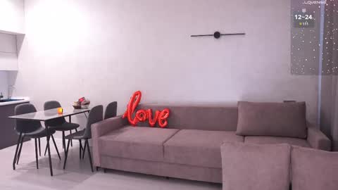 Amely online show from February 2025 05:13:01 AM