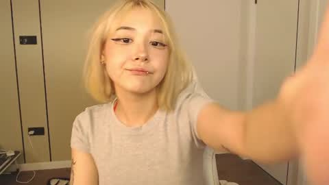 Snapshot of ka00ru_chan chatting on July 2026 06:15:02 PM Kaoru online show from July 2026 06:15:02 PM